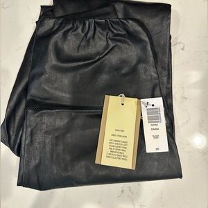 NEW Aritzia (vegan) leather leggings